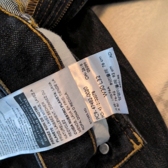 Levi's Jeans - Picture 3 of 4